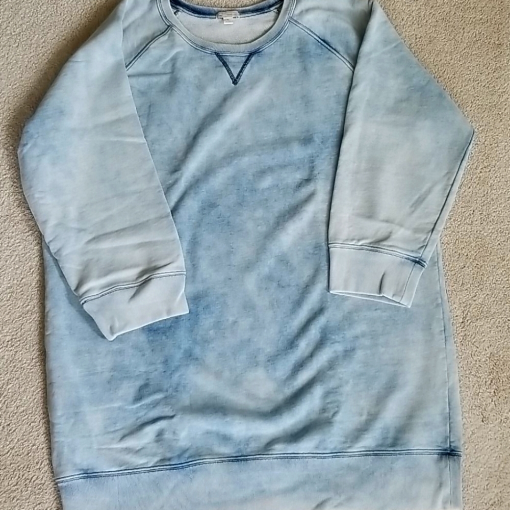 GAP sweatshirt